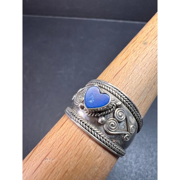 Vintage Sterling Silver Heart Ring | Indonesian Artisan | Size 10–10.25 - Picture 13 of 16
